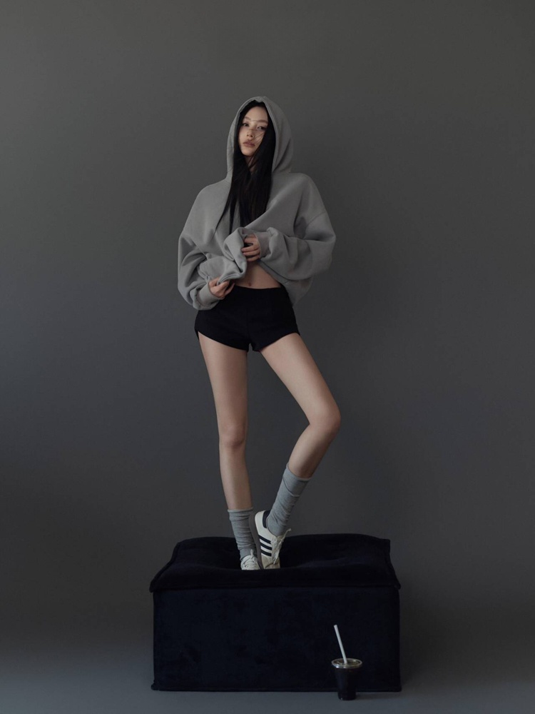 Ethnic Fashion Studio - Gray Mood Portrait Theme Photography Costume
