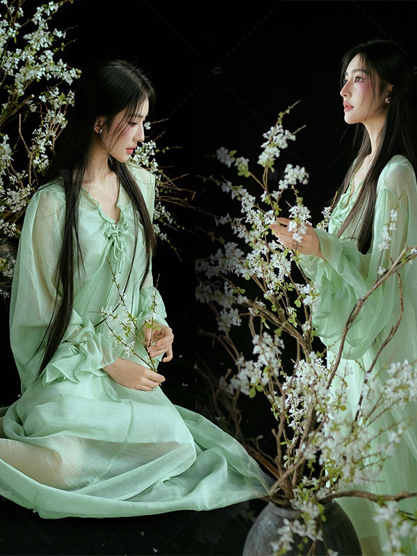 Ethnic Fashion Studio - Chinese Style Green Dress Traditional Yet