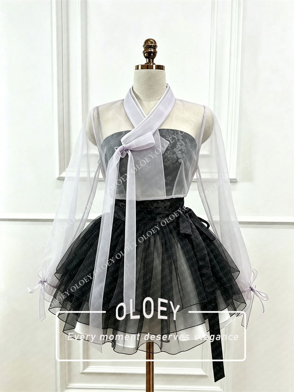 OLOEY Modern Black Red Short C - Hanbok Modern Set 评论和价格