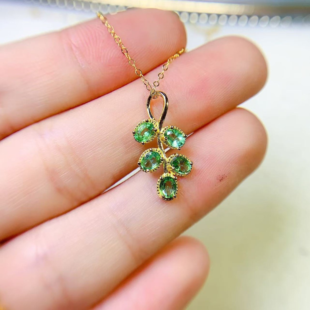 Opulent Genuine Emerald S925 S - Ethnic Fashion Designer 评论和价格