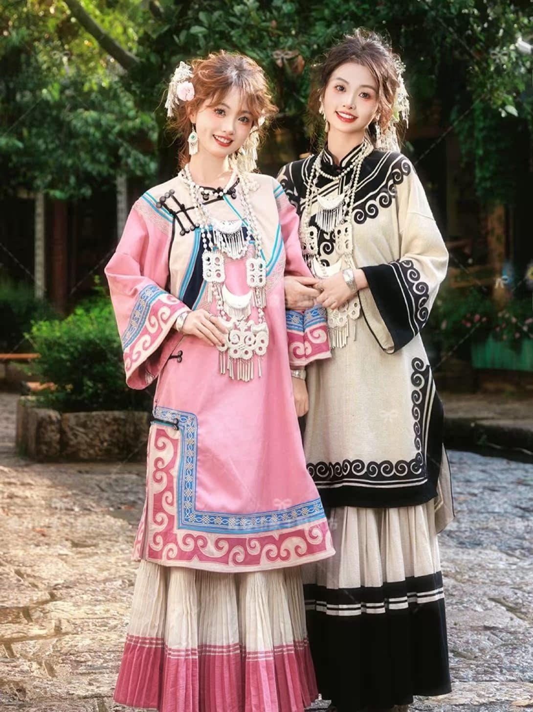 New Ethnic  Minority Tradition - Ethnic Fashion Shoot 评论和价格